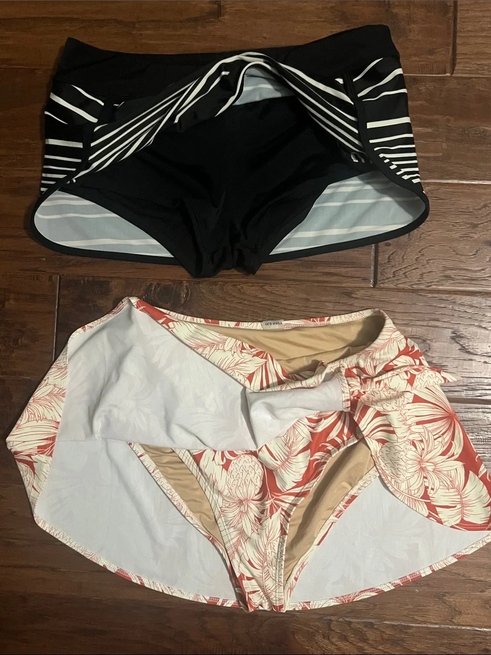 Athleta Black & White Striped Swim + Old Navy Pineapple Swim Skort Set SMALL